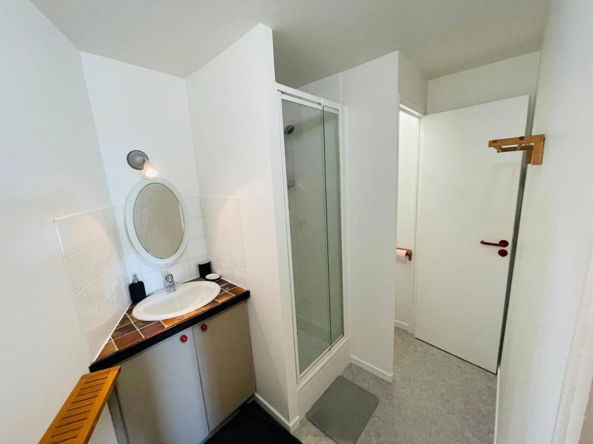 Maison Au Calme Pour 5 Personnes La Chapelle-de-Brain Экстерьер фото